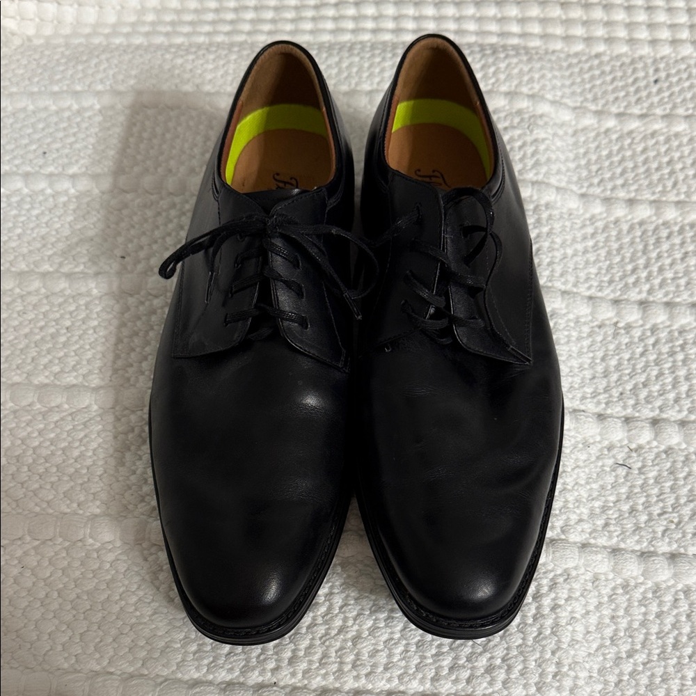 Florsheim Black Leather Oxfords